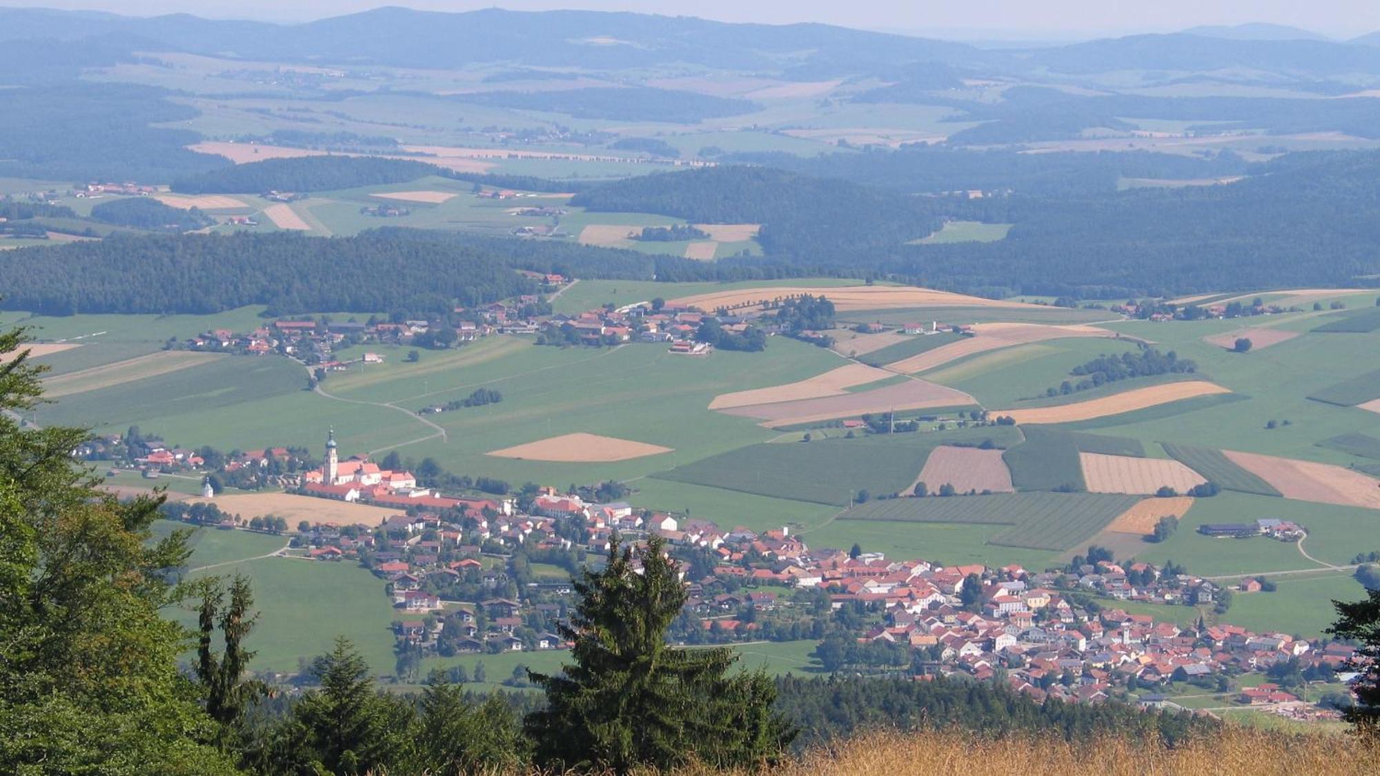 Schoenblick Hohenbogen Neukirchen beim Heiligen Blut Luaran gambar